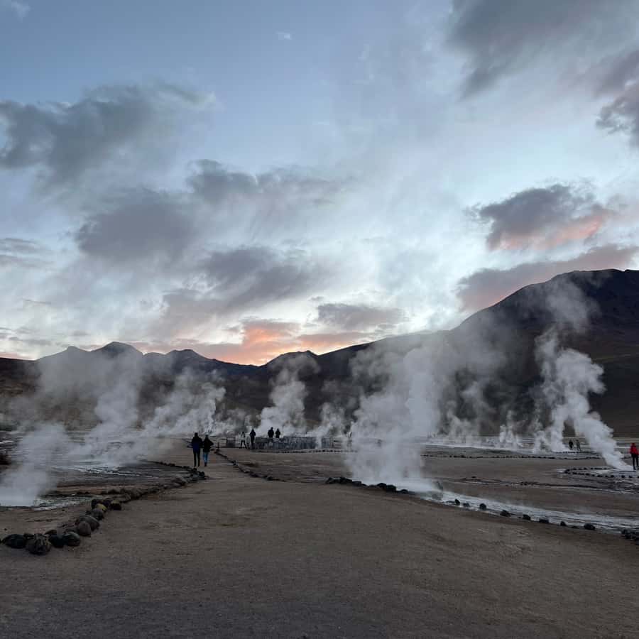 Geysers del Tatio: Sunrise and breakfast in Atacama - The 100-minute ride from San Pedro
