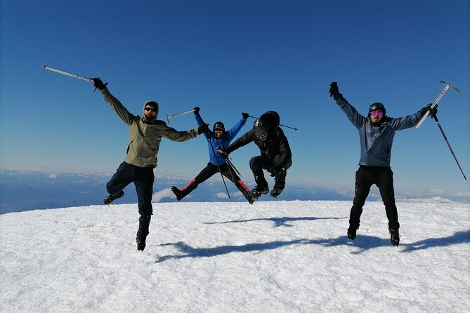 Guided Ascent to the Villarrica Volcano from Pucón - Why Villarrica is such a compelling climb
