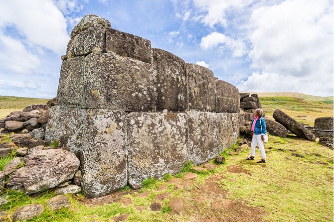 Half Day Private Tour: Rano Kau and Orongo the City of Kings - What the private format really gives you