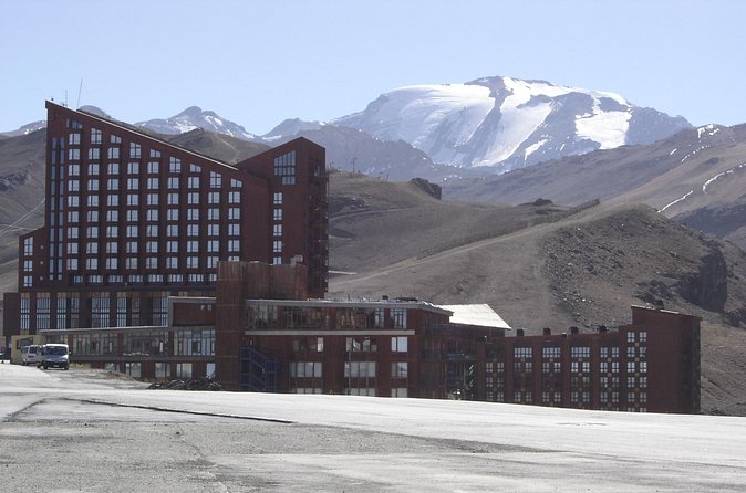 Half Day Private Trip to Valle Nevado with Cheese and Wine Carbon Neutral trip - How good is the $220 price?