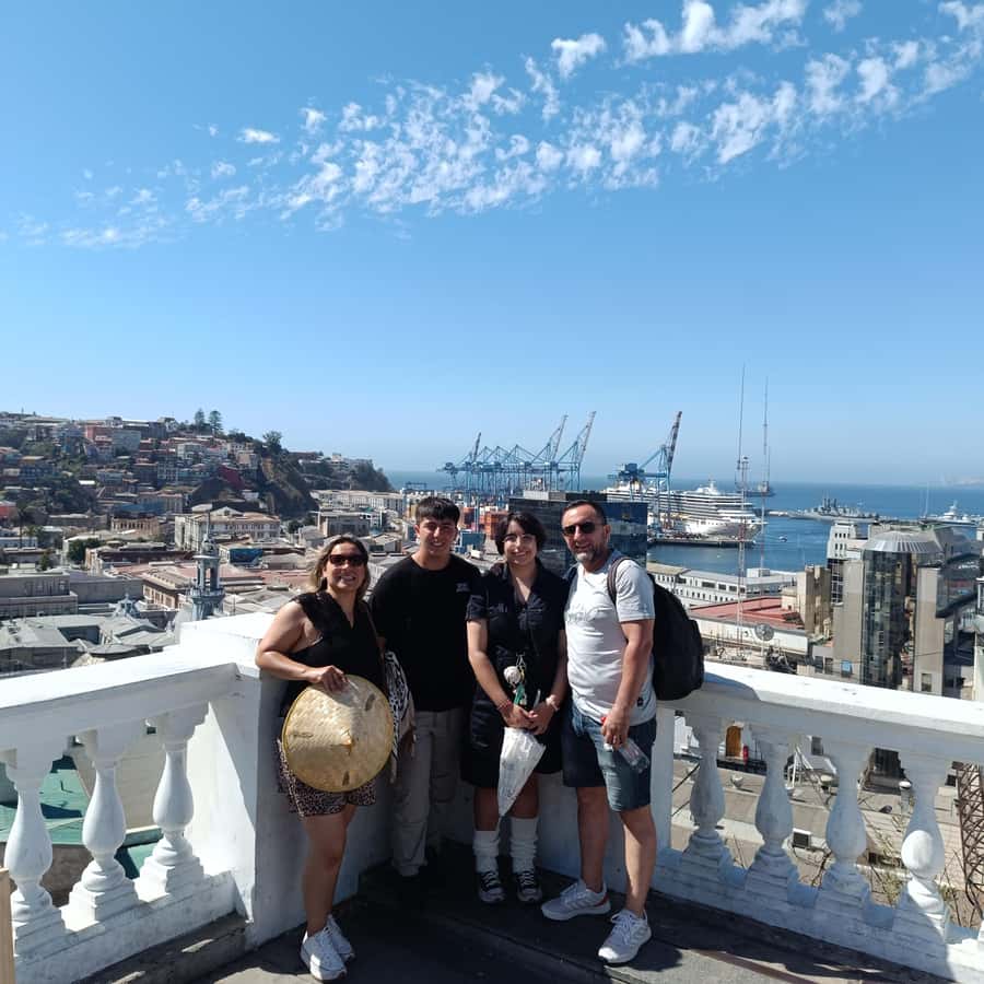 Historic Valparaíso: Private tour by vehicle - The Cultural Park of Valparaíso and its former prison