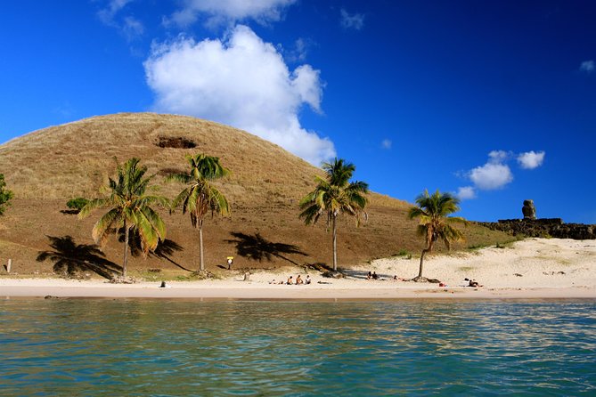 Journey of the Ancestors: Tongariki, Rano Raraku & Anakena Beach - Rano Raraku, where the moai were made