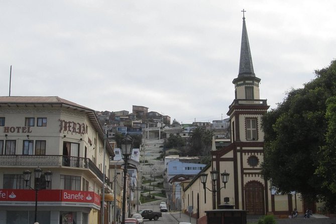 La Serena and Coquimbo Private City Tour Including Lunch, Shore Excursion - Entering the Cruz del Tercer Milenio