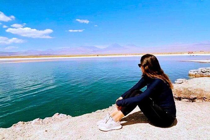 Laguna Cejar, Ojos del Salar and Tebenquinche in Atacama - Ojos del Salar: a quiet stop with strong contrast