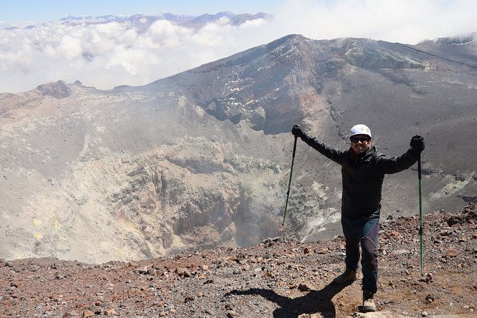 Lascar Volcano 5,592 m.a.s.l. - Key points before you book