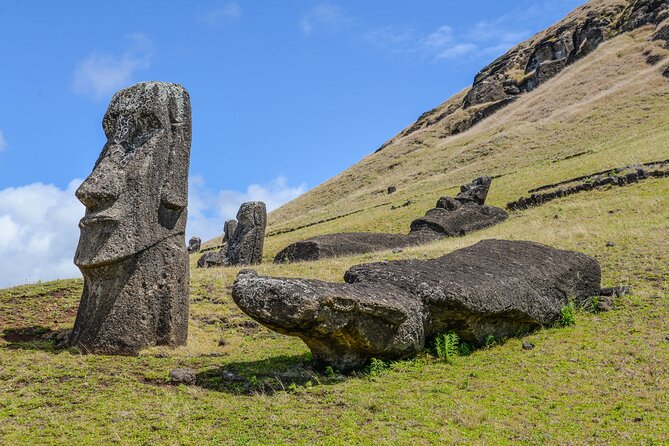 Majestic Monuments and Paradise Beaches: Full Day - Key points at a glance