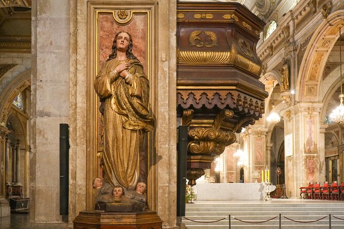 Official Tour of the Metropolitan Cathedral of Santiago - The Monument to the Heroes of the Conception