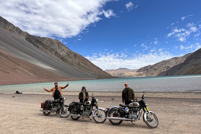 One Day Vintage Motorbike Trip into Cajón del Maipo - The return through Cajón del Maipo