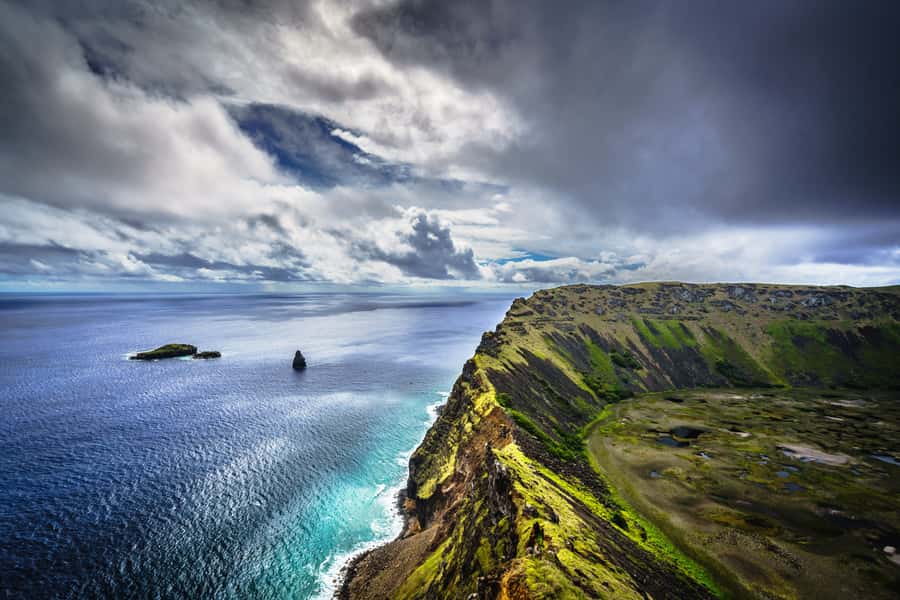 Orongo: The mythical city of kings - Why this western Easter Island route matters