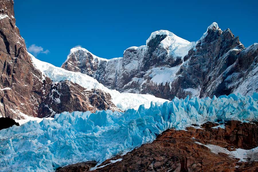 P. Natales: Balmaceda & Serrano Glaciers with Lunch & Whisky - Sailing through Ultima Esperanza Fjord