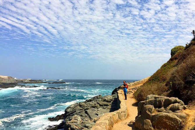 Pacific Ocean Hike Private Tour 7K - The rocky section deserves respect