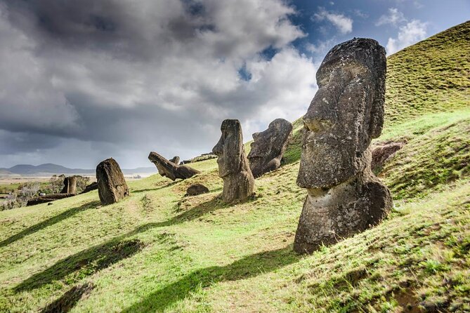 Private 2 Days Essential Tour of Easter Island - Day one: fallen moai, the great quarry, and Anakena