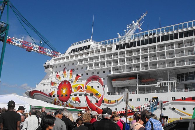 Private Cruise Transfer : Santiago → Valparaiso or San Antonio - Timing, meeting points, and the one detail you must confirm