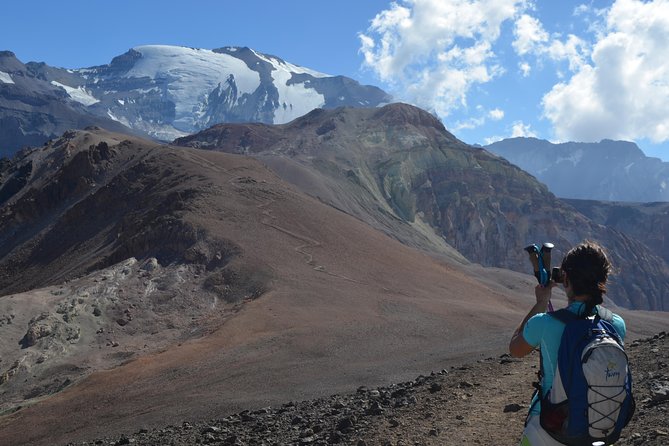 Private full day hike to Pintor hill from Santiago - reaches 4.180m in one day! - Farellones, a brief mountain-town stop