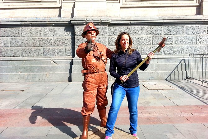 Private Layover: Full-Day Santiago City Tour with Airport Transfer - Plaza de Armas and Santiago’s central landmarks