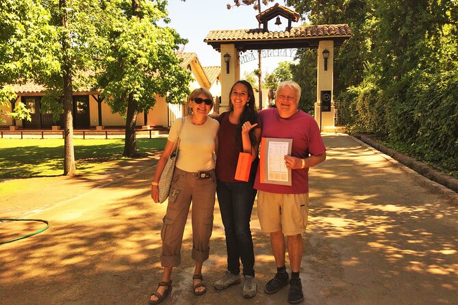 Private Maipo Valley Wine Experience: 2 Premium Wineries & Lunch - A traditional Chilean lunch at La Vaquita Echá