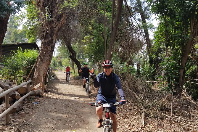Private San Cristobal Hill Mountain Bike Tour - Dropping toward Mirador Bellavista Terraza