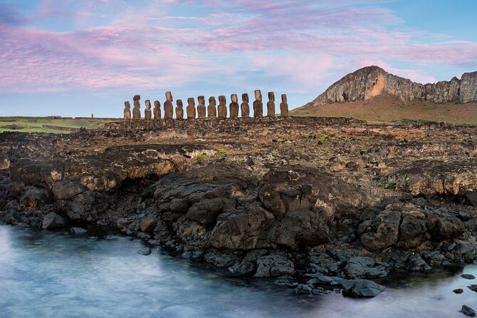 Private Sunrise Tour at 15 Moai Tongariki Park - What the Guide Adds