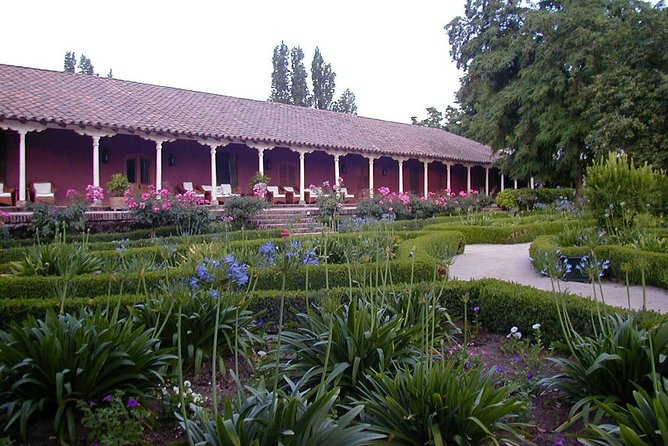 PRIVATE TOUR: 3 most famous wineries on 1 day from Santiago - Full Winetasting - Concha y Toro begins with gardens and a wine legend