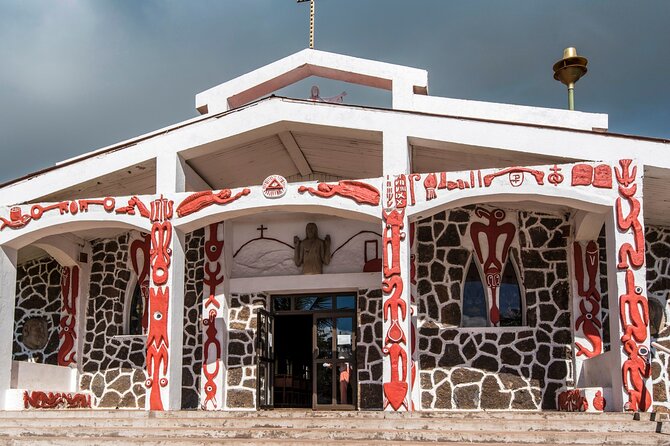 Private Tour in Hanga Roa the only city of Rapa Nui - What the private format really adds