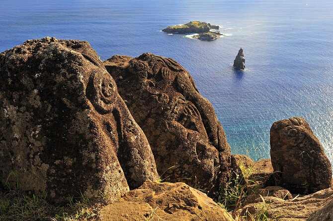 Private Tour: The Highlights of Easter Island - Ahu Akivi and seven moai facing the sea