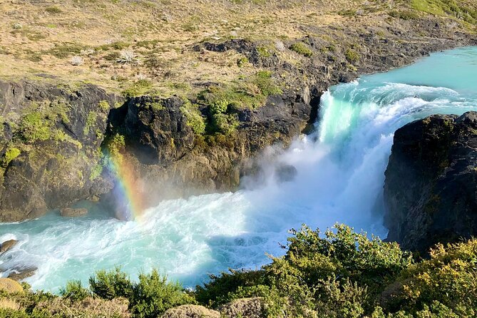 Private Tour Torres del Paine Experience - Laguna Amarga and the Last Tower View