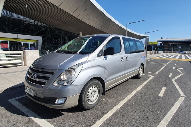 Private Transfer between Santiago and the Airport - What the 30-minute ride actually includes
