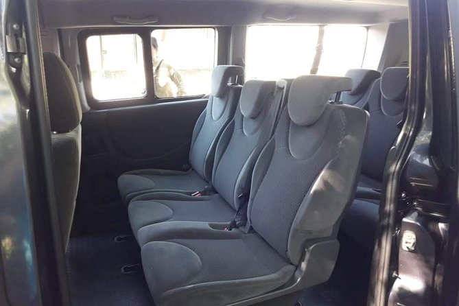 Private Transfer from Santiago Airport to Santiago - The private minivan and luggage arrangement