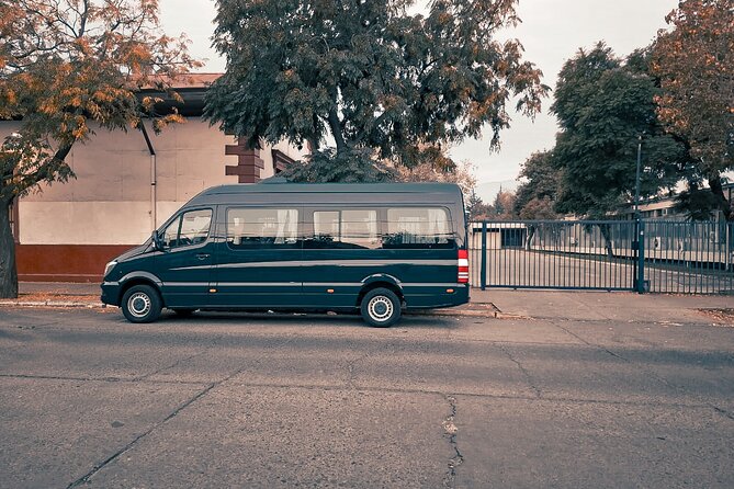 Private Transportation Airport to Santiago For Large Groups - Key points at a glance