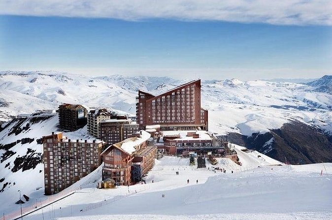 Private Transportation from Santiago or Santiago Airport AMB to Valle Nevado - Who should book this private transfer