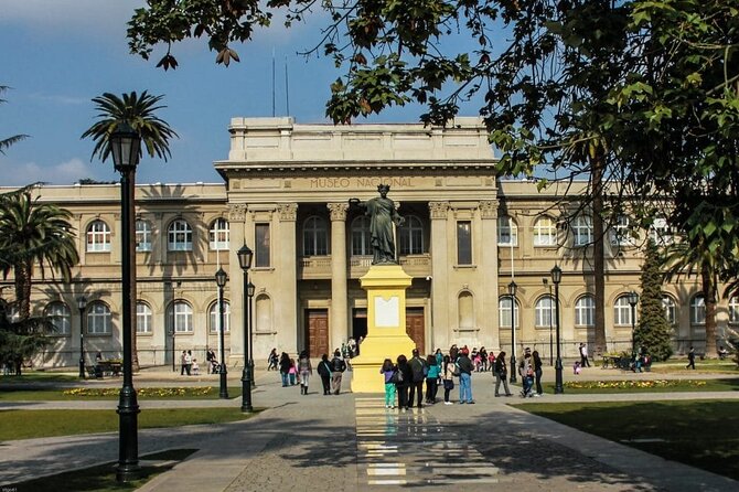 Private Walking Tour to Barrio Yungay Santiago - Who will get the most from this walk