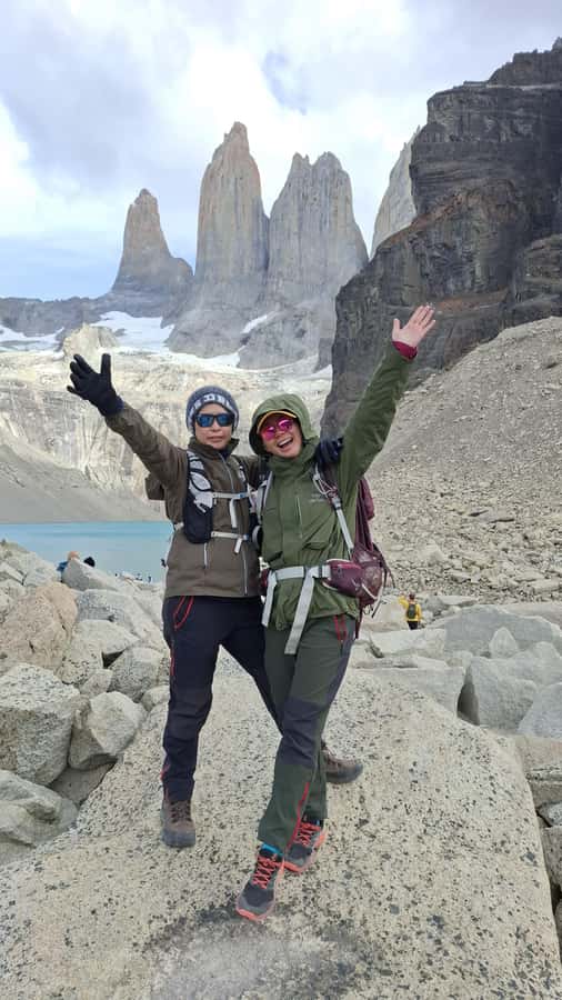 Puerto Natales: Base of the Towers Trekking Experience - What the guides add to a difficult route