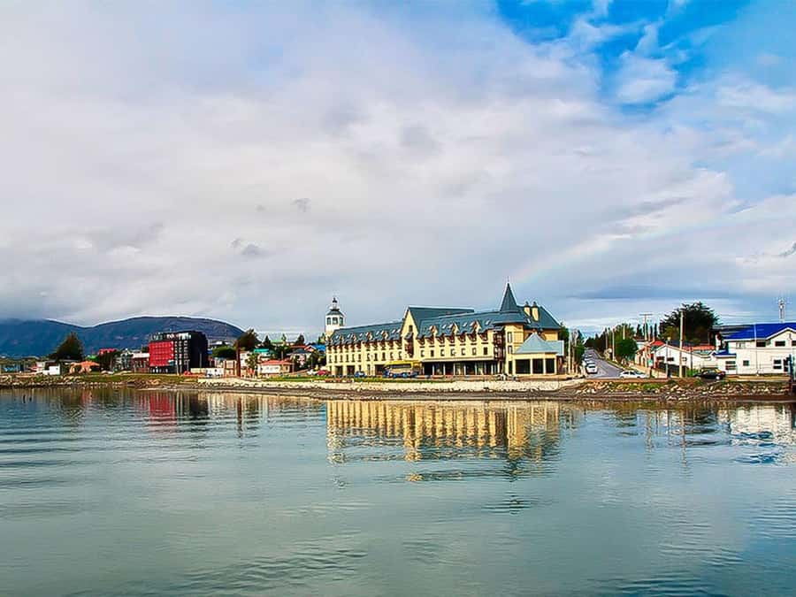 Puerto Natales: Full-Day Torres del Paine Tour - Why this day works from Puerto Natales