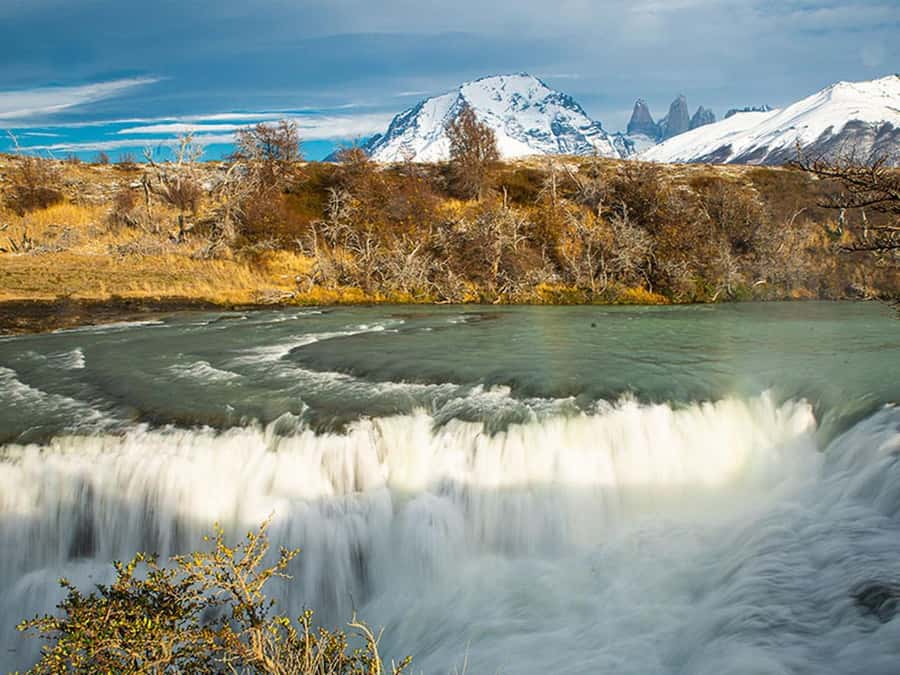 Puerto Natales: Full-Day Torres del Paine Tour - Laguna Amarga and the first view of the towers