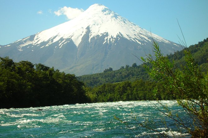 Puerto Varas: Full day Osorno Volcano and Petrohue falls - A full day from Puerto Varas to the volcano