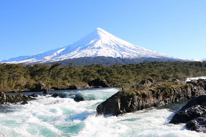 Puerto Varas: Full day Osorno Volcano and Petrohue falls - Lunch, extras, and the real cost