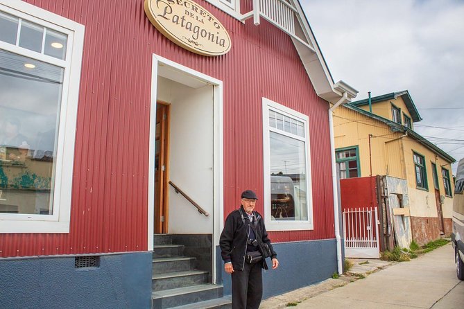 Punta Arenas Highlights - Cruises shore Excursions - English guiding is the biggest swing factor