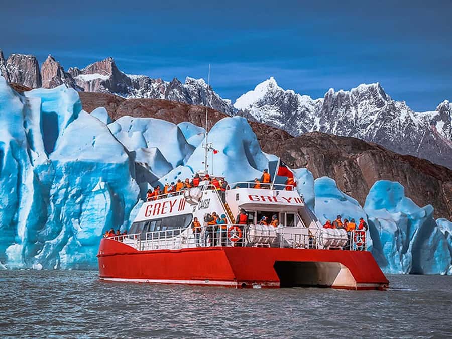 Punta Arenas: Torres del Paine & Grey Glacier Full-Day Boat - The long road from Punta Arenas