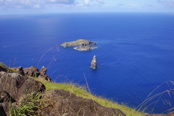 Rano Kau and Orongo: Half Day Private Tour - Rano Kau and the great crater