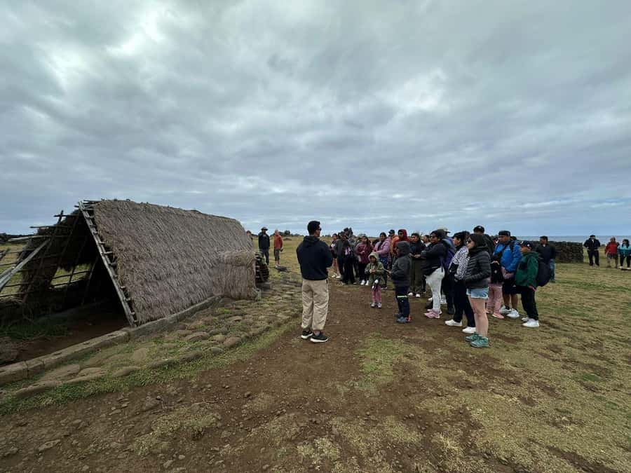 Rapa Nui Dreams: Experiencie Pack 3 Days - The ancestral curanto and Rapa Nui evening