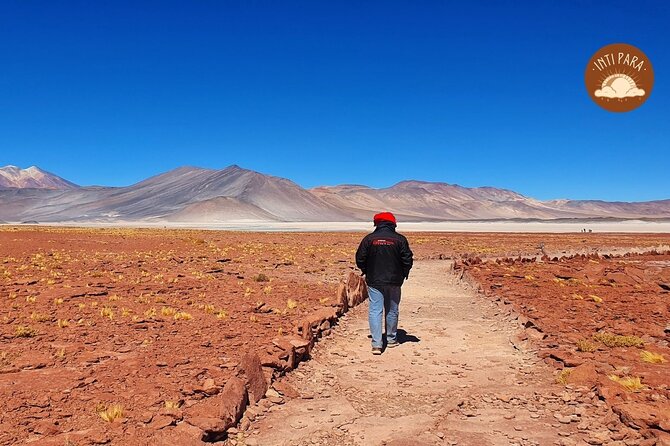 Red Stones and Altiplanic Lagoons - Starting at 7:00 am with breakfast