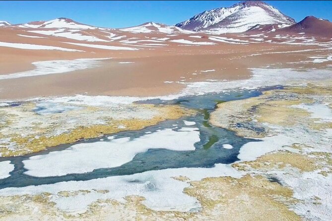 Salares Route and Exploration of the Caldera de la Pacana - The wide view at Salar de Quisquiro