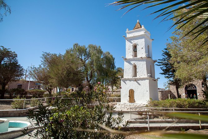 San Pedro de Atacama: 4-Days Magic Desert Adventure - Guides, language, and group size