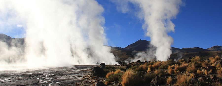 San Pedro de Atacama: El Tatio Geysers & Machuca Lagoon Trip - El Tatio Geysers: A Geothermal Field in Motion