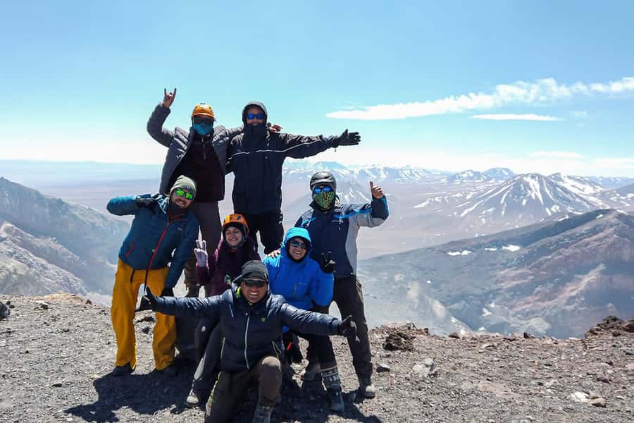 San Pedro de Atacama: Láscar Volcano Summit Hiking Day Trip - Key points at a glance