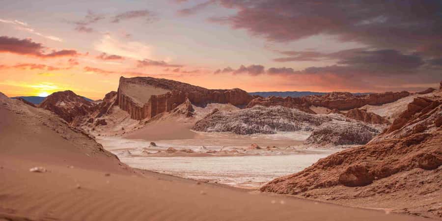 San Pedro de Atacama: Moon Valley Sunset Tour - Who should book this sunset outing?