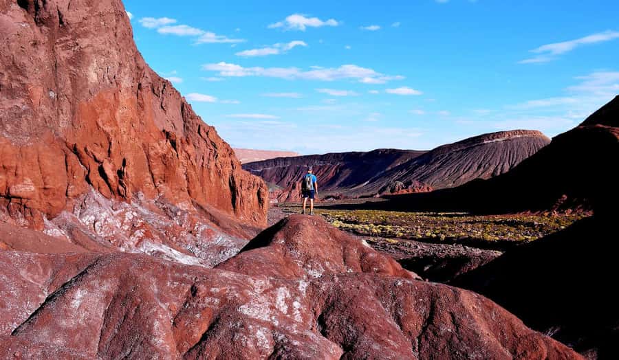 San Pedro de Atacama: Rainbow Valley & Good Herbs Tour - Entering Rainbow Valley’s colored mountains