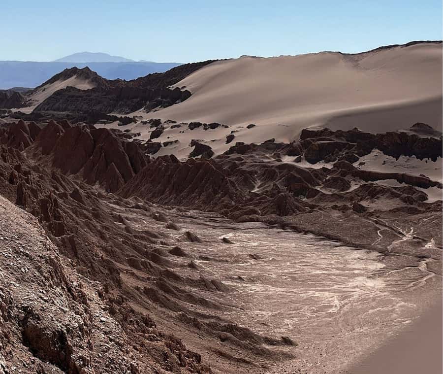 San Pedro de Atacama Tour Guiado Valle de la Luna & Cocktail - Why Valle de la Luna feels so different
