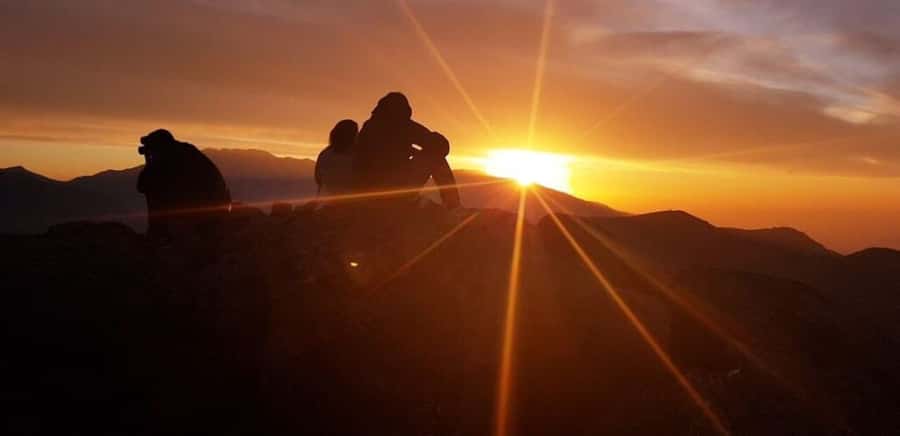 Santiago: Andes Mountains Sunset and Valle Nevado & Picnic - Who should book this Andes outing?