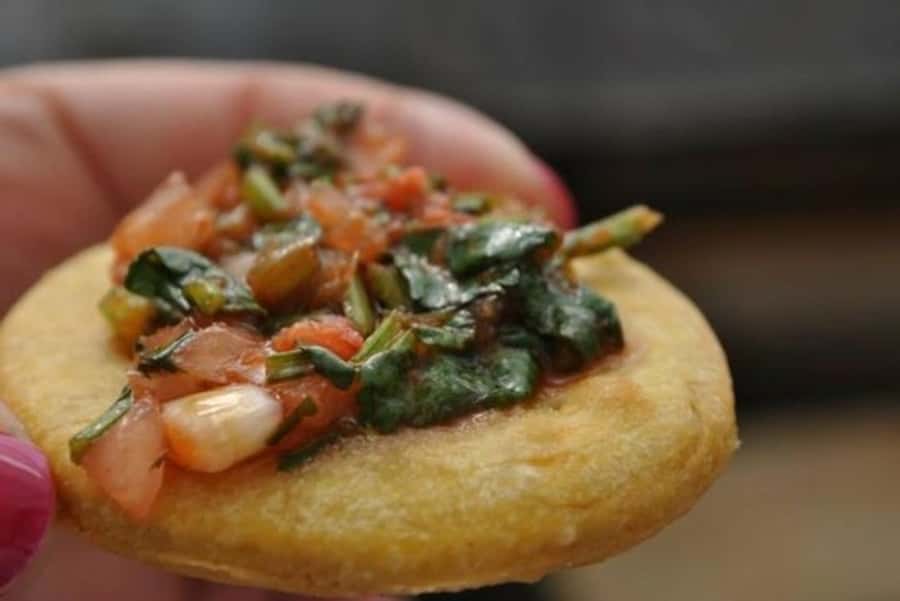 Santiago: Best Street Food Tour With A Local Guide - Barrio Lastarria: a more relaxed final neighborhood
